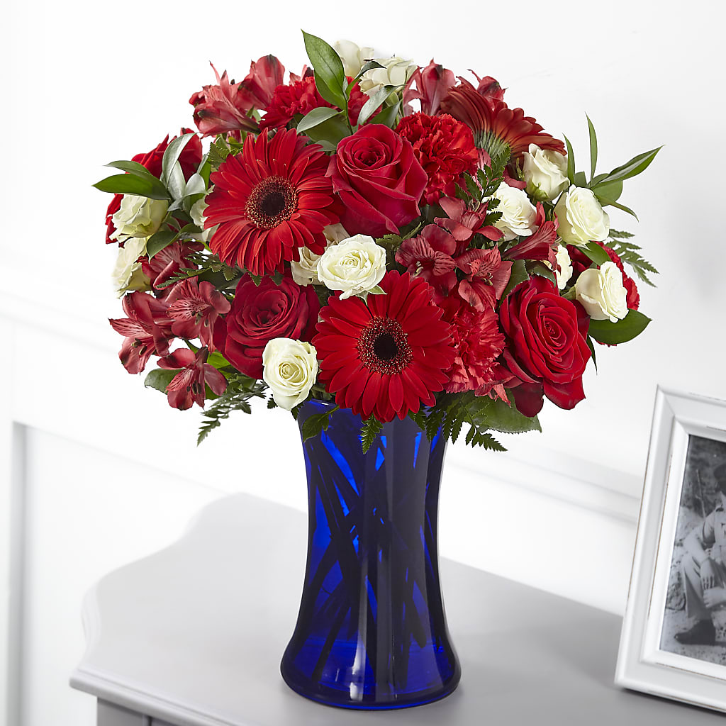 Hearts Embrace Bouquet – Friendly Flower Shop, San Angelo TX