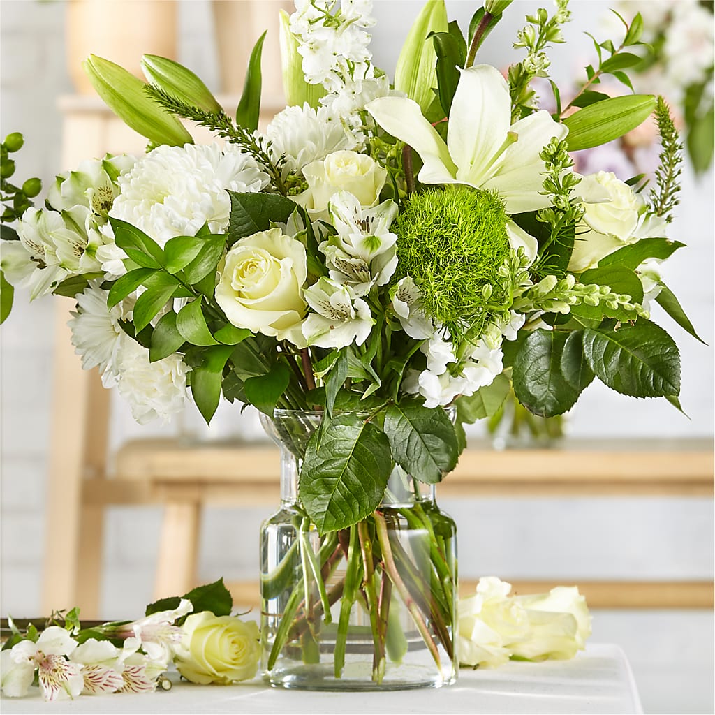 Classic Ivory – A Florist Original – Friendly Flower Shop, San Angelo TX
