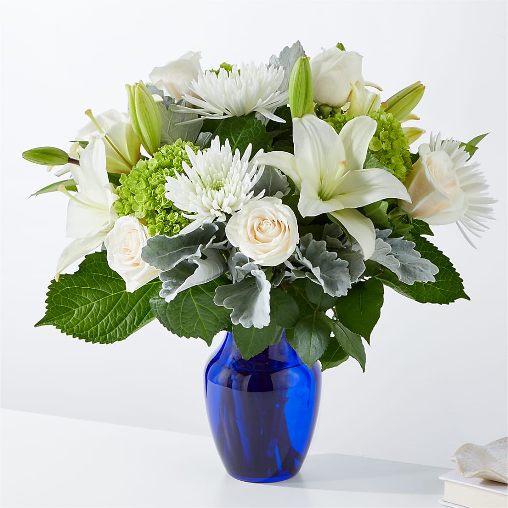 Snowy Dreams Bouquet – Friendly Flower Shop, San Angelo TX