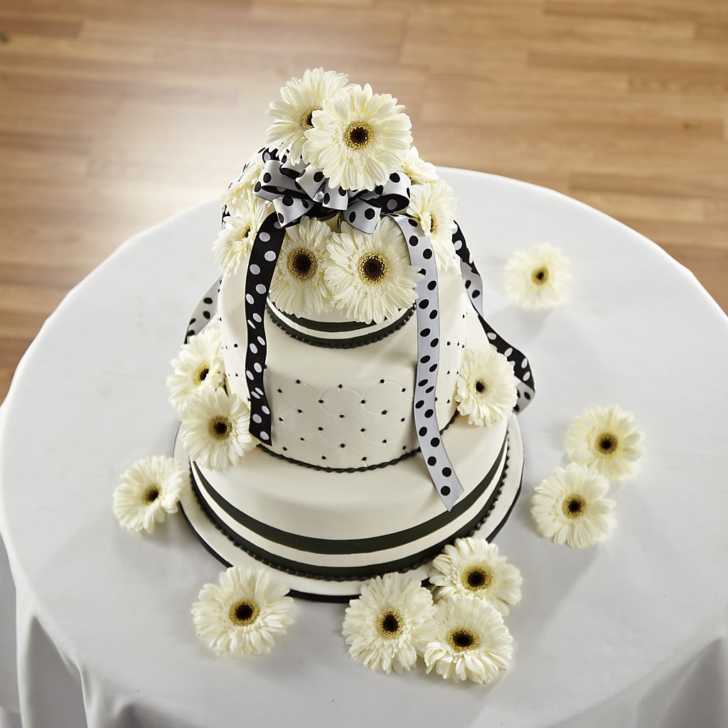 Simple Sophistication Cake Décor – Friendly Flower Shop, San Angelo TX