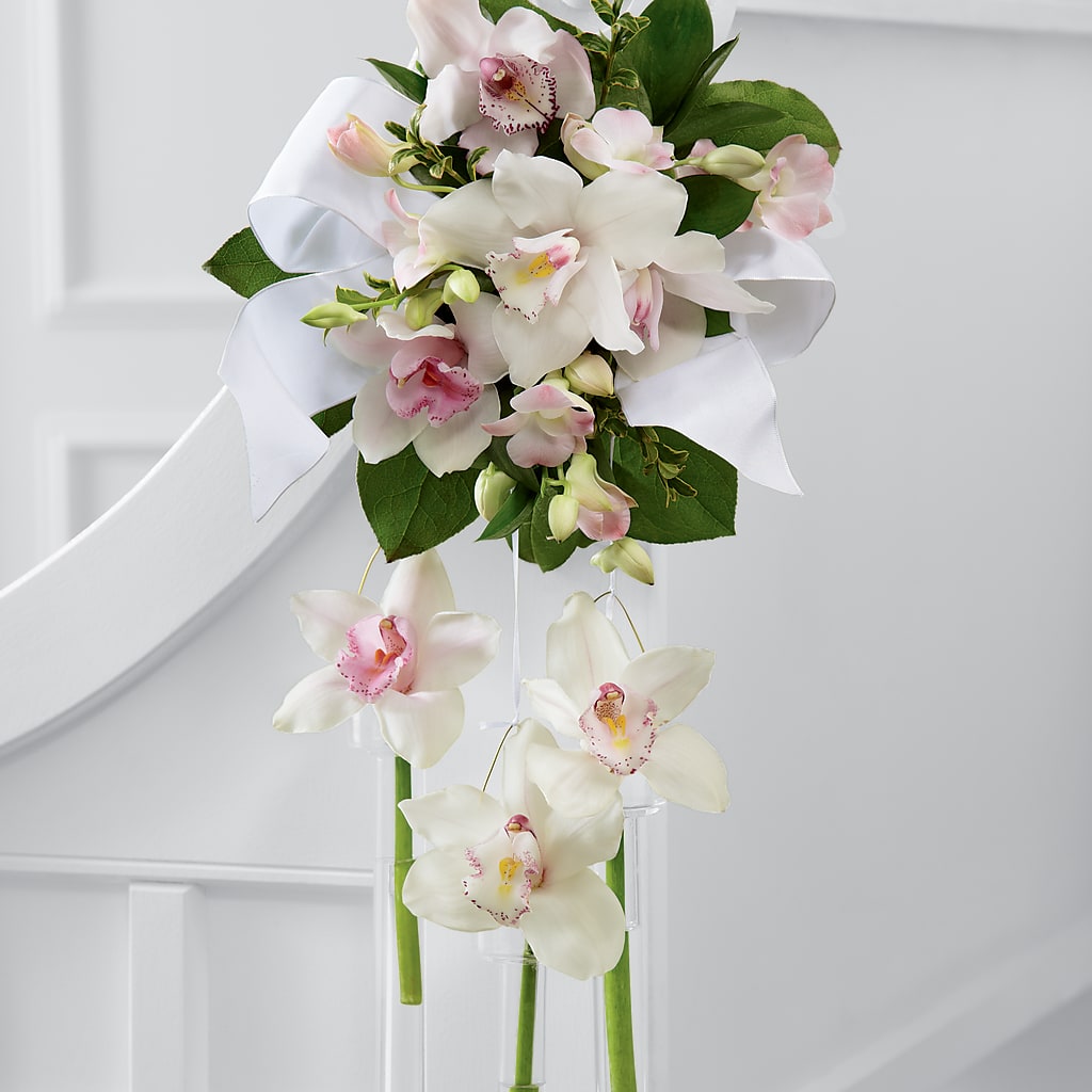 Perfect Entrance Pew Arrangement – Friendly Flower Shop, San Angelo TX