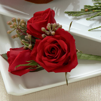 Red Spray Rose Boutonniere –  Friendly Flower Shop, San Angelo TX