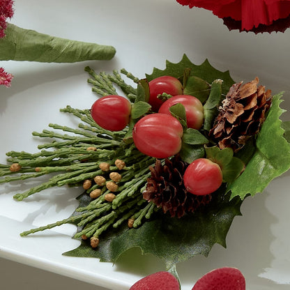 Red Berry Boutonniere –  Friendly Flower Shop, San Angelo TX